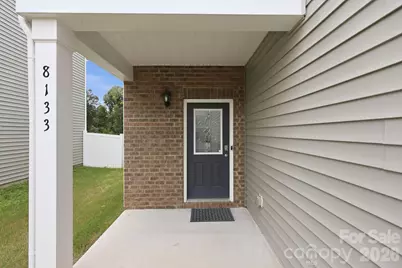 8133 Clairwood Drive, Charlotte, NC 28269 - Photo 2
