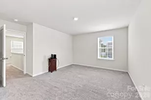 8133 Clairwood Dr, Charlotte, NC 28269 - Photo 20