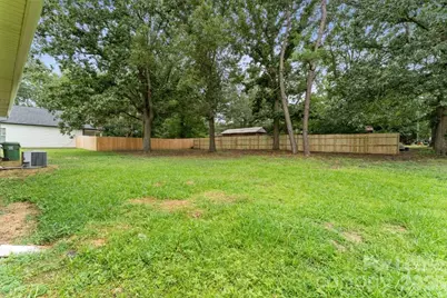 905 Clark Street, Wingate, NC 28174 - Photo 14