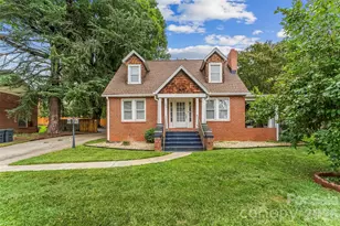 105 S Anderson St, Morganton, NC 28655 - Photo 2