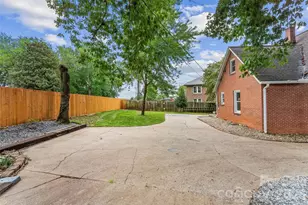 105 S Anderson St, Morganton, NC 28655 - Photo 20