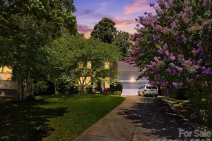 9220 Garnet Field Ct, Charlotte, NC 28269 - Photo 4
