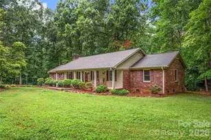 101 Magnolia Dr, Mount Holly, NC 28120 - Photo 4