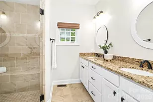 1825 Lombardy Cir, Charlotte, NC 28203 - Photo 28