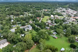 232 Maple St, Rutherfordton, NC 28139 - Photo 10