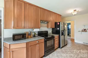 232 Maple St, Rutherfordton, NC 28139 - Photo 18