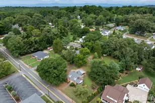 232 Maple St, Rutherfordton, NC 28139 - Photo 12
