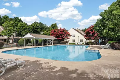 8318 Christmas Court, Charlotte, NC 28216 - Photo 6