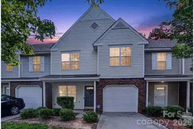 8318 Christmas Court, Charlotte, NC 28216 - Photo 4