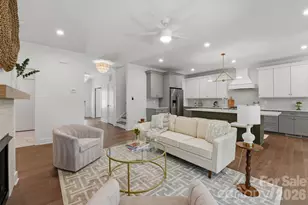 2315 Chateau Ct, Matthews, NC 28105 - Photo 10