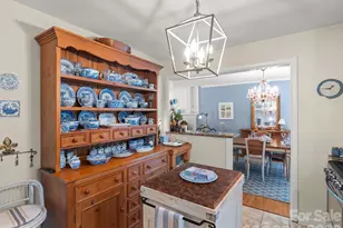 20 S Oak Forest Dr, Asheville, NC 28803 - Photo 10