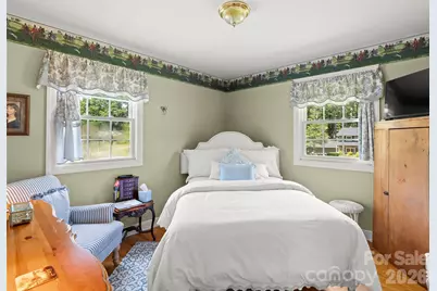 20 S Oak Forest Drive, Asheville, NC 28803 - Photo 18