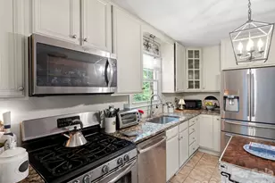 20 S Oak Forest Dr, Asheville, NC 28803 - Photo 8