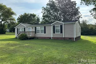 93 Ervin Ln, Hiddenite, NC 28636 - Photo 6