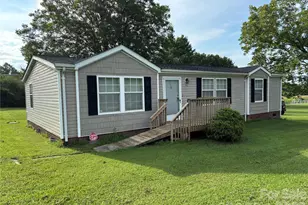 93 Ervin Ln, Hiddenite, NC 28636 - Photo 2