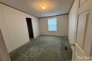 93 Ervin Ln, Hiddenite, NC 28636 - Photo 22