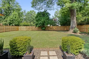 914 Crestmere St, Charlotte, NC 28208 - Photo 34