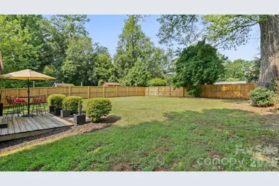 914 Crestmere Street, Charlotte, NC 28208 - Photo 32
