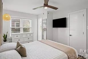 914 Crestmere St, Charlotte, NC 28208 - Photo 20