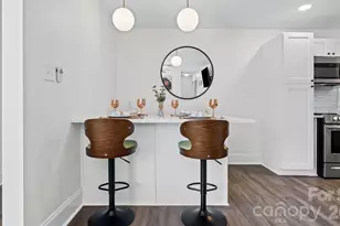 914 Crestmere St, Charlotte, NC 28208 - Photo 10