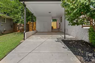 914 Crestmere St, Charlotte, NC 28208 - Photo 40