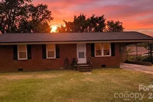 608 Catawba St, Chester, SC 29706 - Photo 1