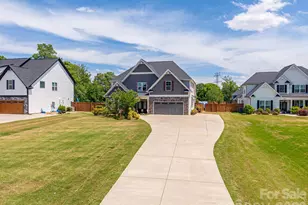955 Robinson Rd, Gastonia, NC 28056 - Photo 1