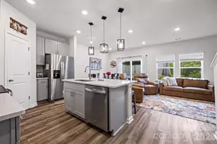 515 Tayberry Ln, Fort Mill, SC 29715 - Photo 6