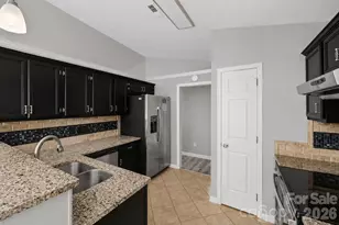 1828 Sugar Hollow Dr, Charlotte, NC 28214 - Photo 12