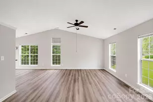 1828 Sugar Hollow Dr, Charlotte, NC 28214 - Photo 2