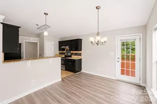 1828 Sugar Hollow Dr, Charlotte, NC 28214 - Photo 14