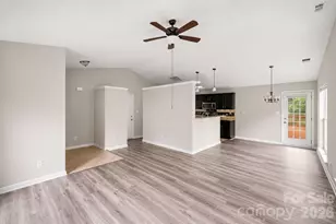 1828 Sugar Hollow Dr, Charlotte, NC 28214 - Photo 12