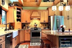 811 Hemlock Dr, Newland, NC 28657 - Photo 4
