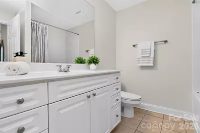 300 W 5th Street #709, Charlotte, NC 28202 - Photo 32