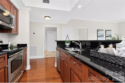 300 W 5th Street #709, Charlotte, NC 28202 - Photo 12