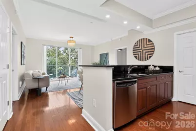 300 W 5th Street #709, Charlotte, NC 28202 - Photo 2