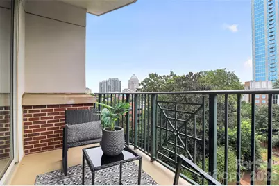 300 W 5th Street #709, Charlotte, NC 28202 - Photo 16