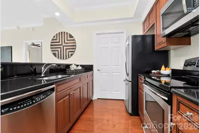 300 W 5th Street #709, Charlotte, NC 28202 - Photo 10