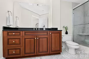 300 W 5th St, Charlotte, NC 28202 - Photo 22