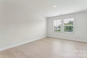5911 Fenway Dr, Charlotte, NC 28273 - Photo 26