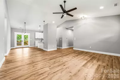 334 Woodland Drive, Hendersonville, NC 28792 - Photo 10