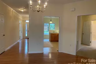 513 26th Ave NE, Hickory, NC 28601 - Photo 12