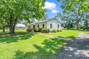 132 Valleyview Dr, Forest City, NC 28043 - Photo 2