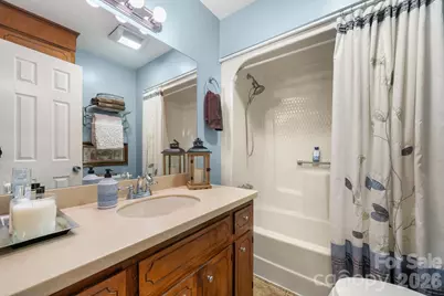 5562 Clearlake Drive, Hickory, NC 28601 - Photo 20