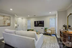 2506 Cranbrook Ln, Charlotte, NC 28207 - Photo 1