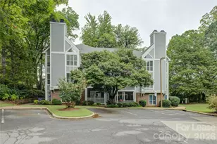 2506 Cranbrook Ln, Charlotte, NC 28207 - Photo 2