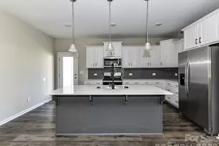104 Trissy Ct, Statesville, NC 28625 - Photo 10
