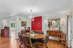 1404 Valmont Dr, Hendersonville, NC 28791 - Photo 16