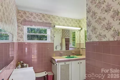 1404 Valmont Drive, Hendersonville, NC 28791 - Photo 24