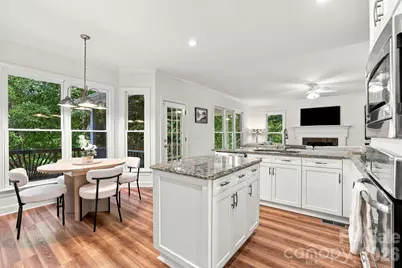 410 Whitefriars Lane, Matthews, NC 28105 - Photo 14